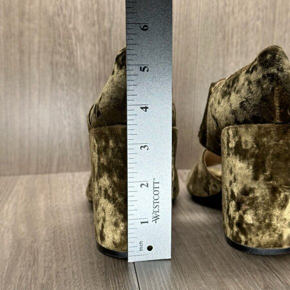 CAbi Sandals Womens 7 Interlock Block Heel Crushed Velvet Open Toe Moss Green - Picture 13 of 13